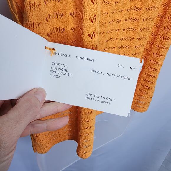 St. John Orange Round Neck Shell Tank Top Wool Blend Sweater Size Medium - Picture 5 of 5